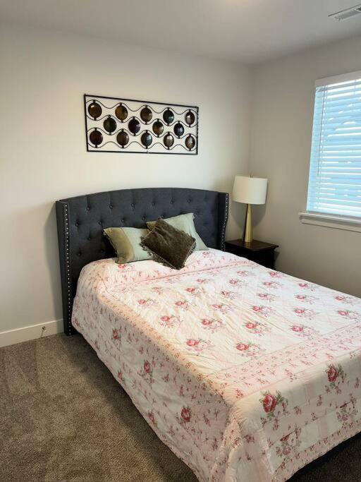Brand New 3-Beds Stylish Entire House At Lehi 빌라 외부 사진