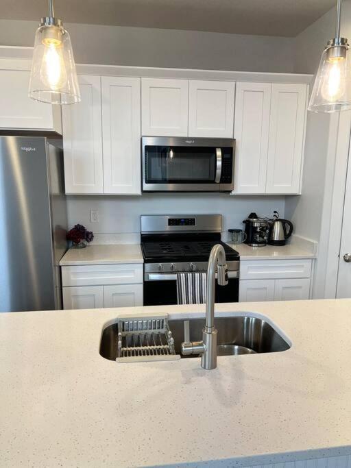 Brand New 3-Beds Stylish Entire House At Lehi 빌라 외부 사진