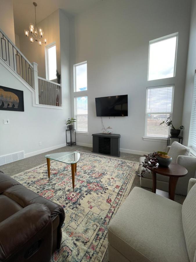 Brand New 3-Beds Stylish Entire House At Lehi 빌라 외부 사진